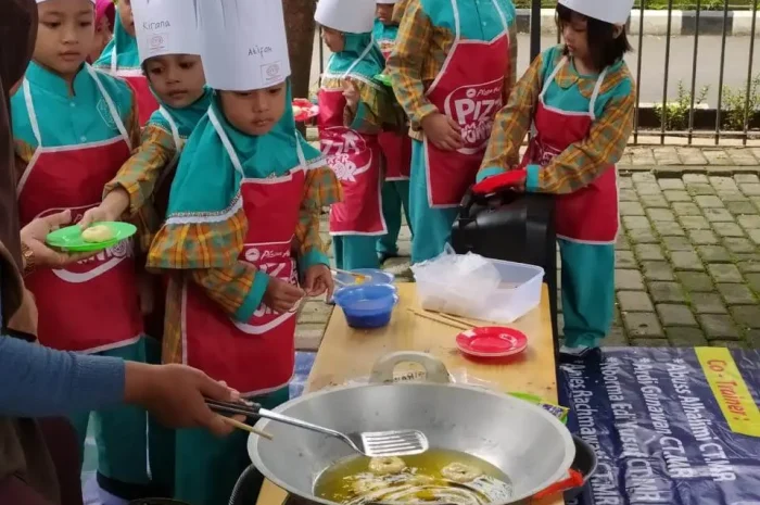 Kegiatan Cooking Class di PAUD Asoka